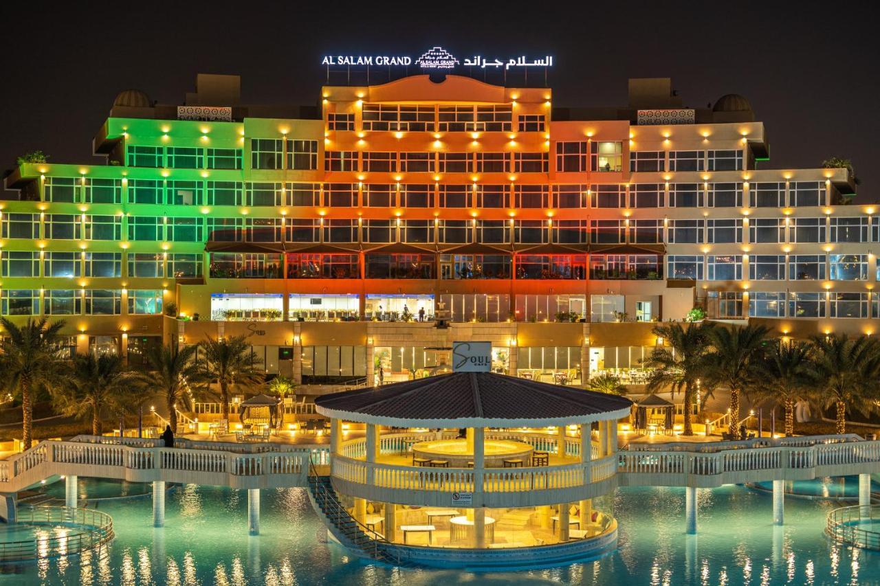 Al Salam Grand Hotel & Resort Al Buraimi Bagian luar foto