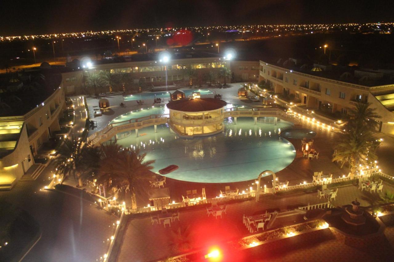 Al Salam Grand Hotel & Resort Al Buraimi Bagian luar foto