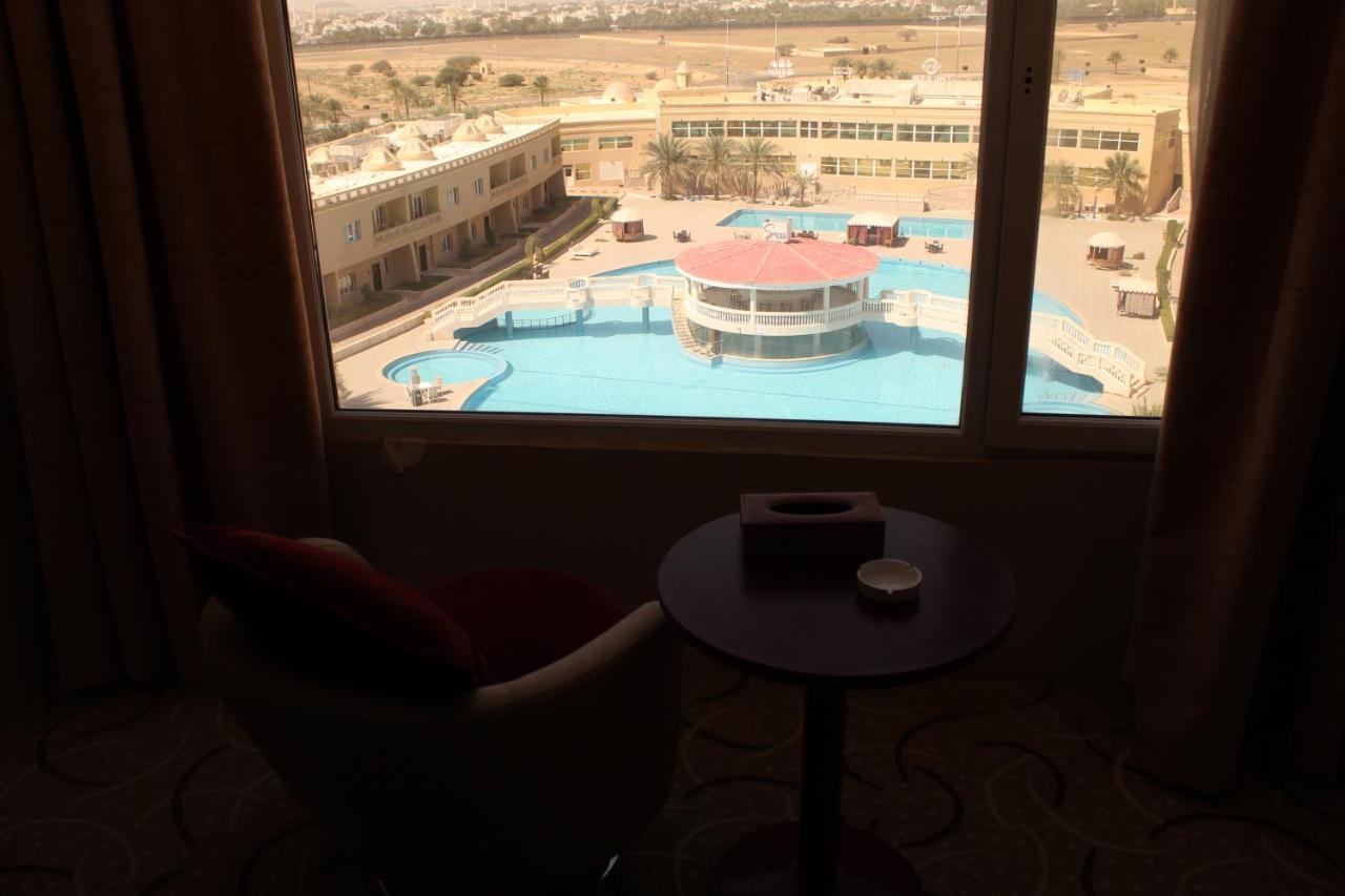 Al Salam Grand Hotel & Resort Al Buraimi Bagian luar foto