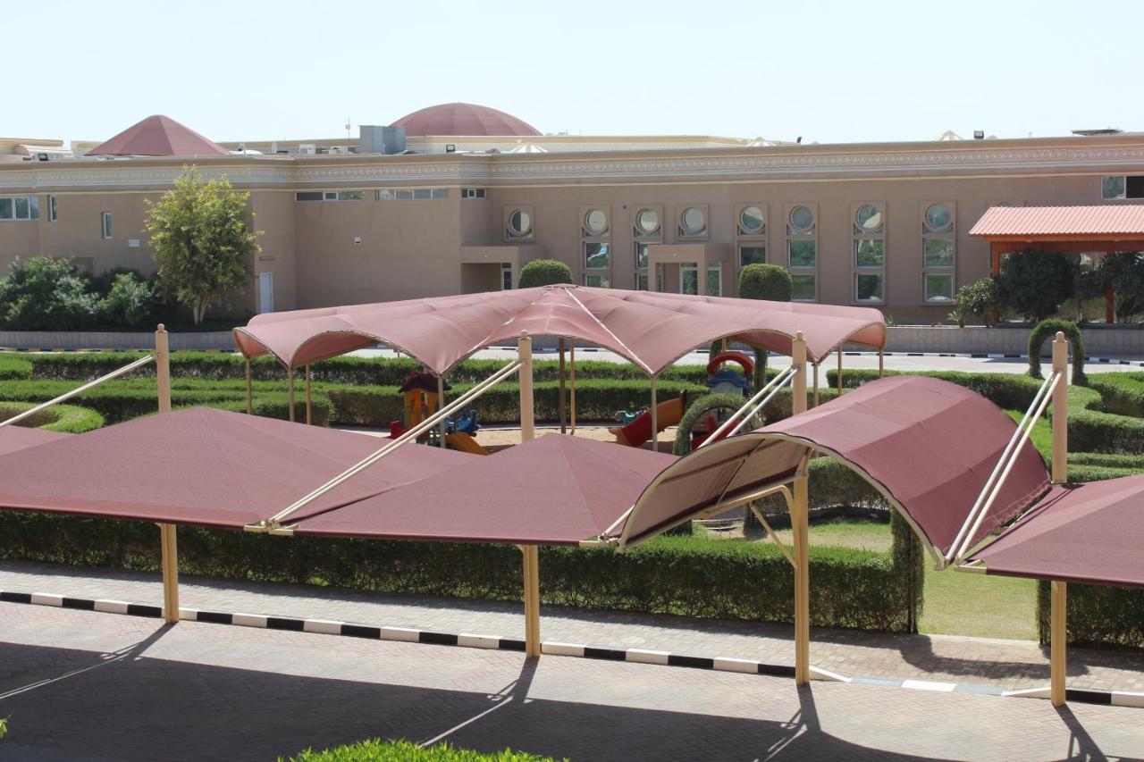 Al Salam Grand Hotel & Resort Al Buraimi Bagian luar foto